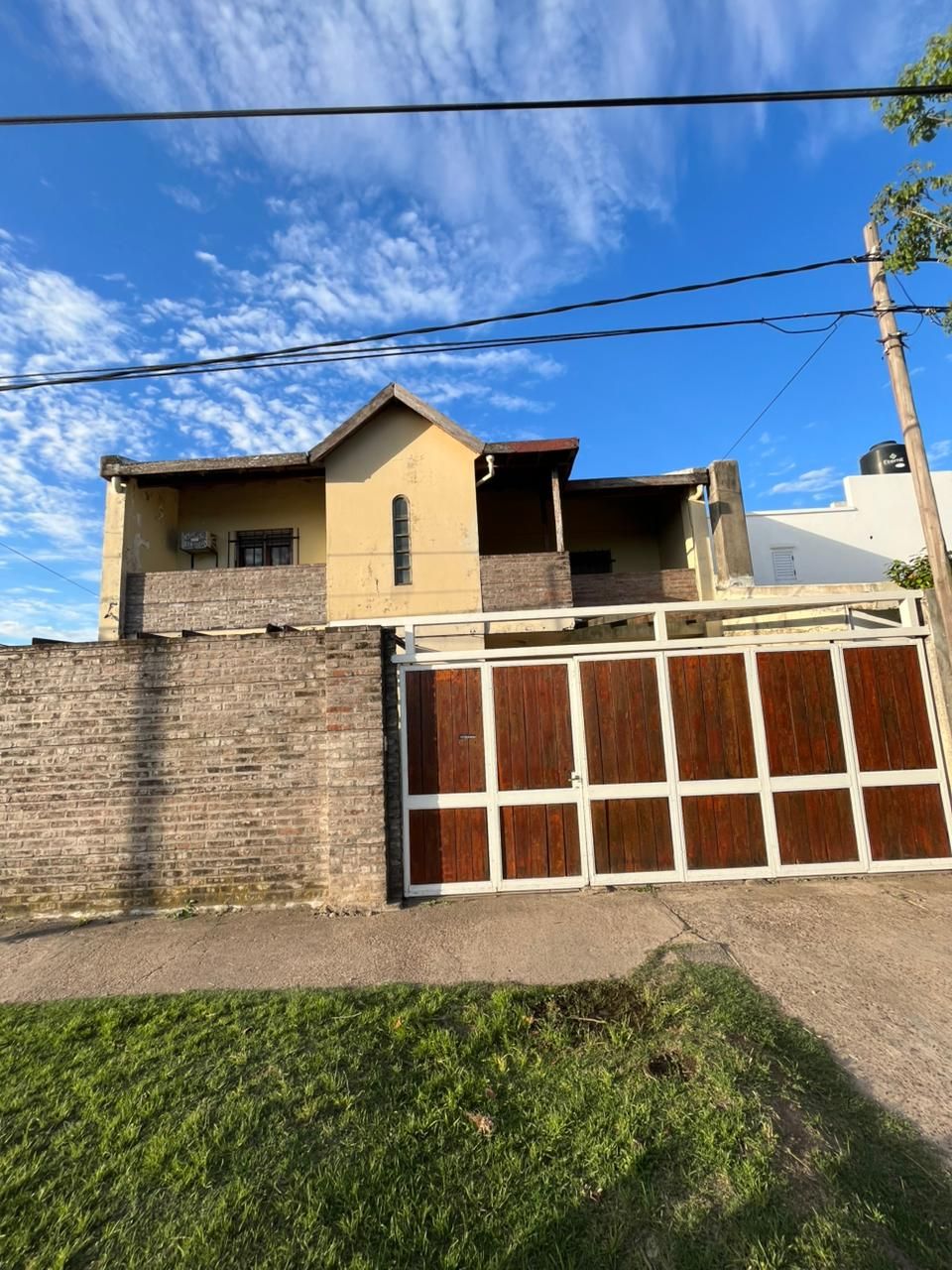 Imagen de la propiedad CASA EN VENTA – ZONA BASE AÉREA (APTA CREDITO)